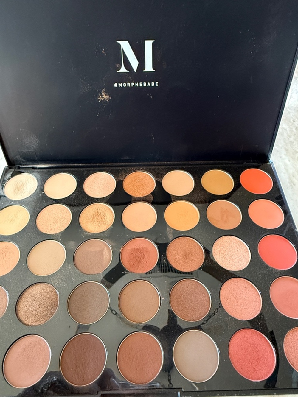 Morphe Neutral & Warm Tone Eyeshadow Palette with Orange and Red Shades